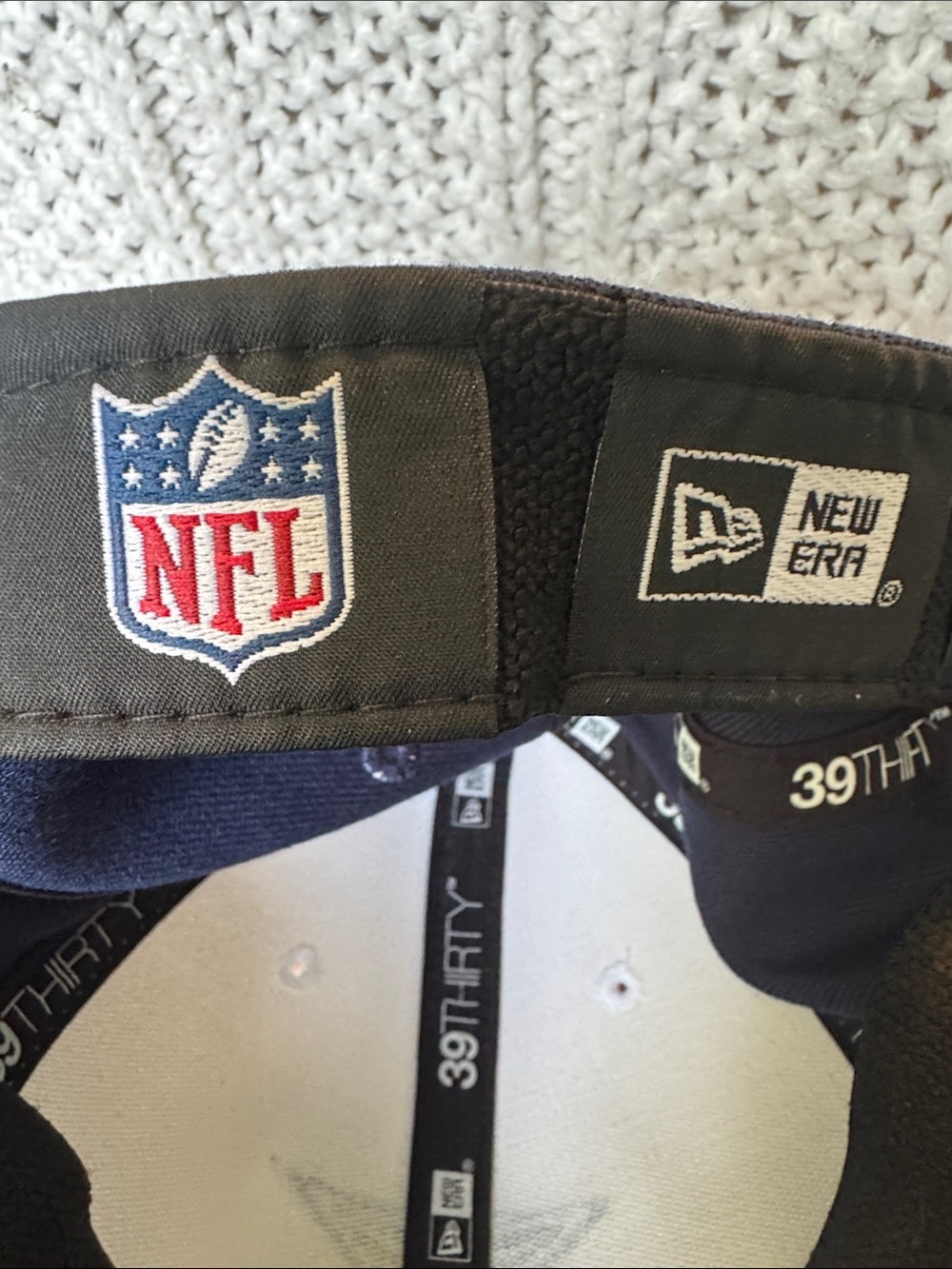 NFL Dallas Cowboys Hat with Black Star Embroidery Unisex - Picture 2 of 10